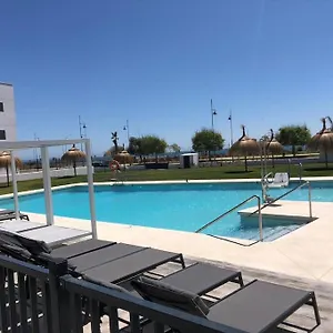 Bajo Con Jardin En Primera Linea De Playa Apartment
