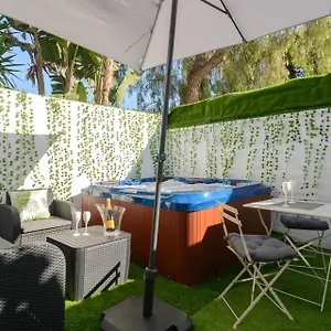 Chic Jacuzzi Y Playa Apartment